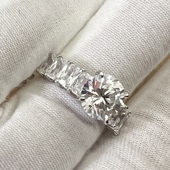 925 Sterling Silver | CZ Luxury Solitaire Ring Women's Size 8 Rhodium Finish - Picture 15 of 17